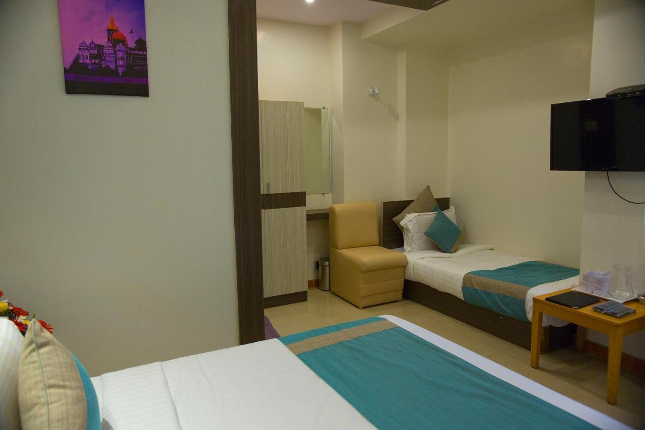 Hotel Aishwarya Le Royal Mysore Exterior foto