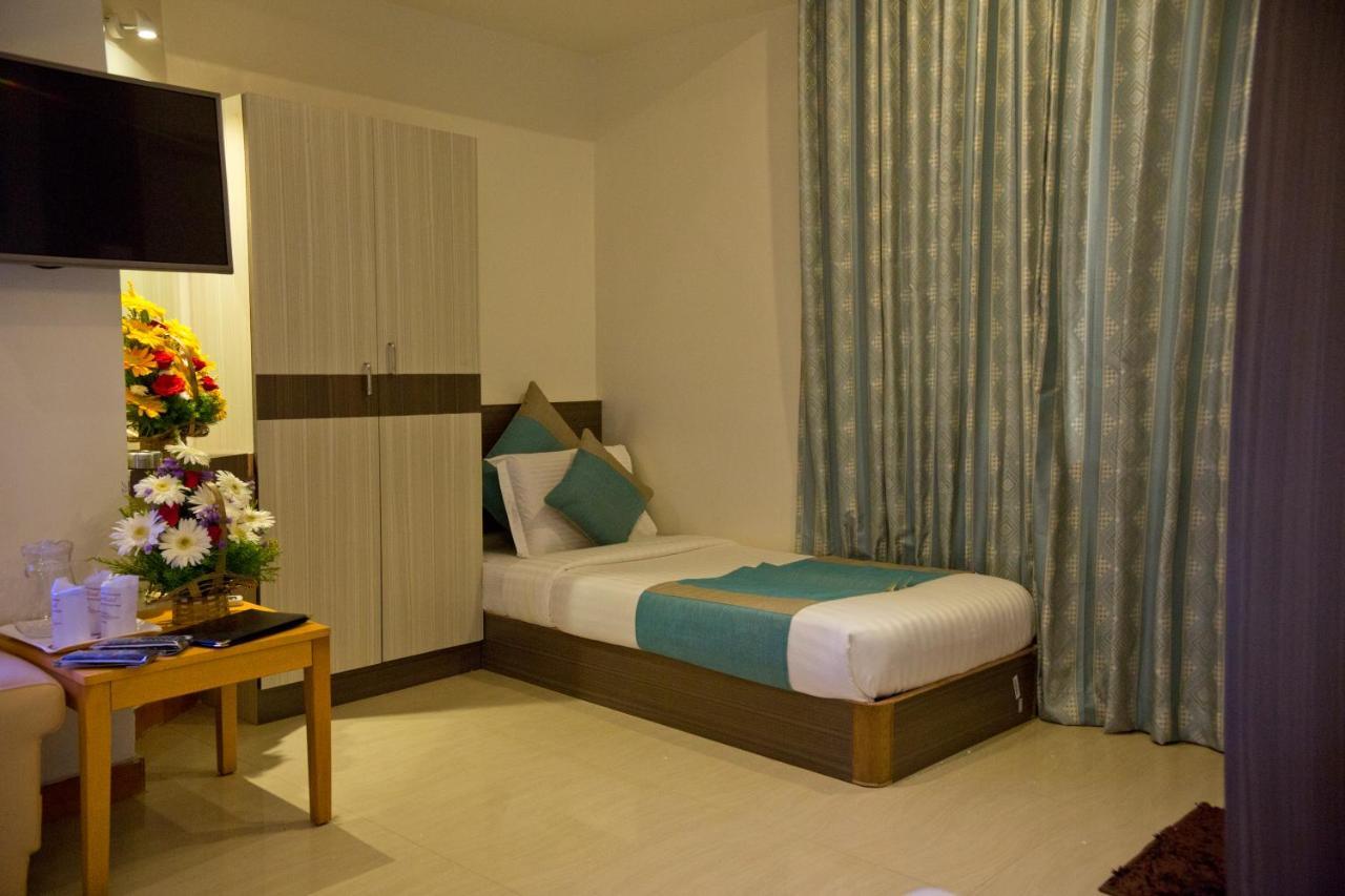 Hotel Aishwarya Le Royal Mysore Exterior foto